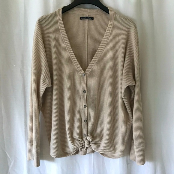 Abercrombie & Fitch Tops - American Eagle Cream/Beige V-Neck Knotted Front  Oversized Top Size Large